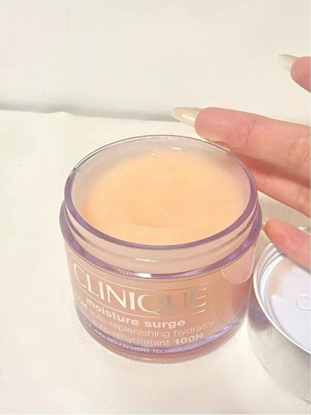 CLINIQUE Moisture Surge 100H Auto-Replenishing Hydrator 125ml/4.2oz, New - Picture 3 of 3